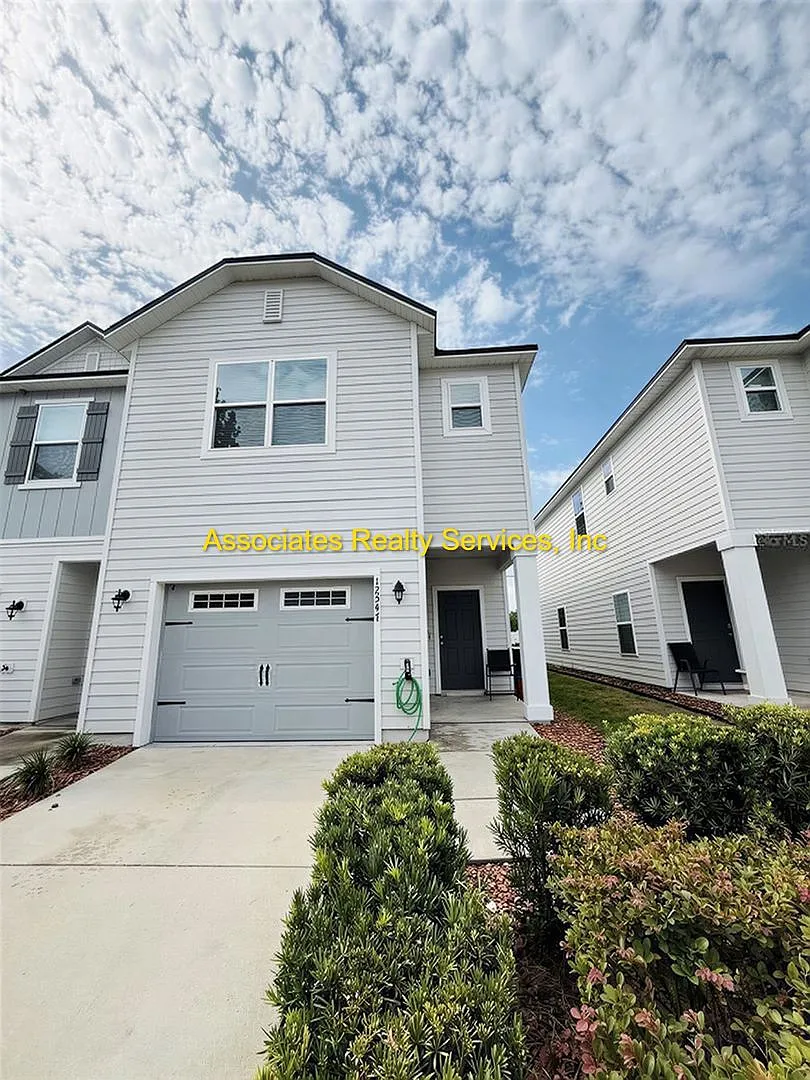 Move-In Ready Now! 3br/2ba Home In Tara West! — Photo 2