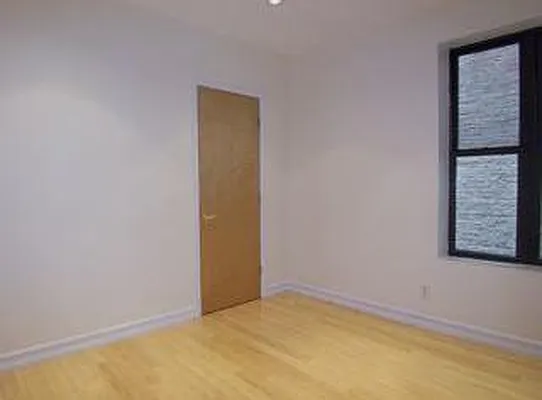 Rented by R New York | media 20