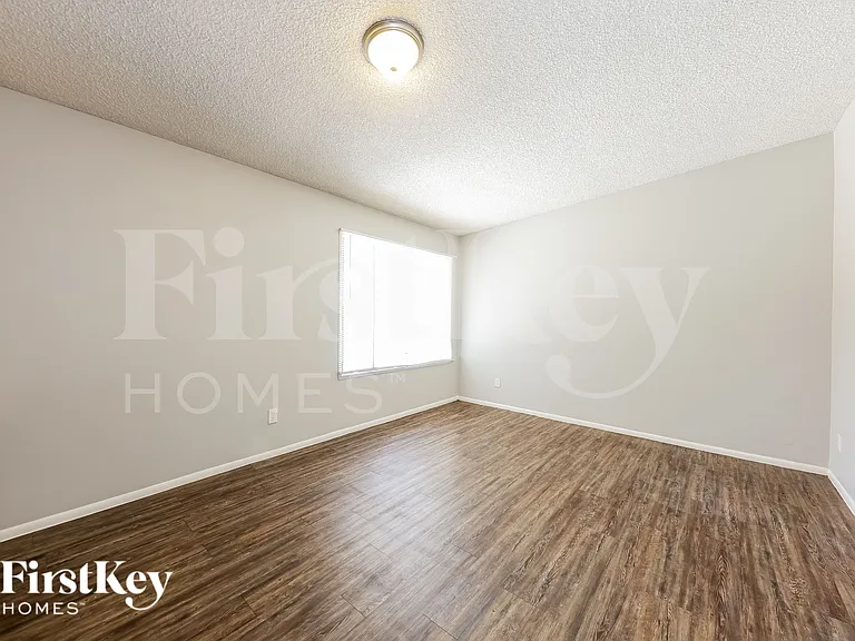3341 W Desert Cove Ave — Photo 8