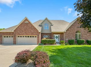 3681 Cheyenne Ct, Columbus, IN 47203