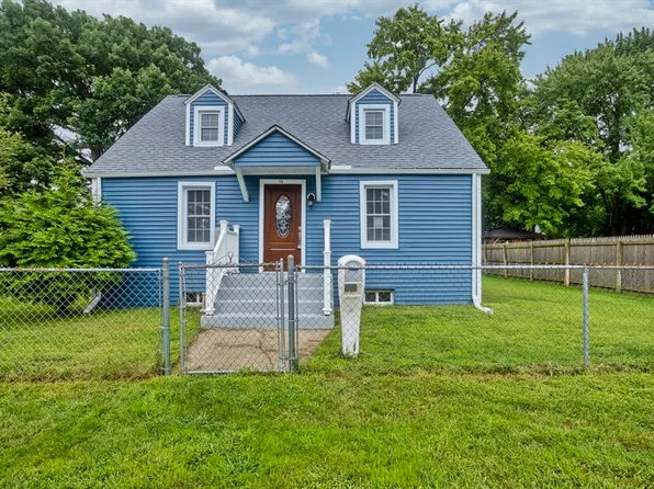 131 Savoy Ave, Springfield, MA 01104