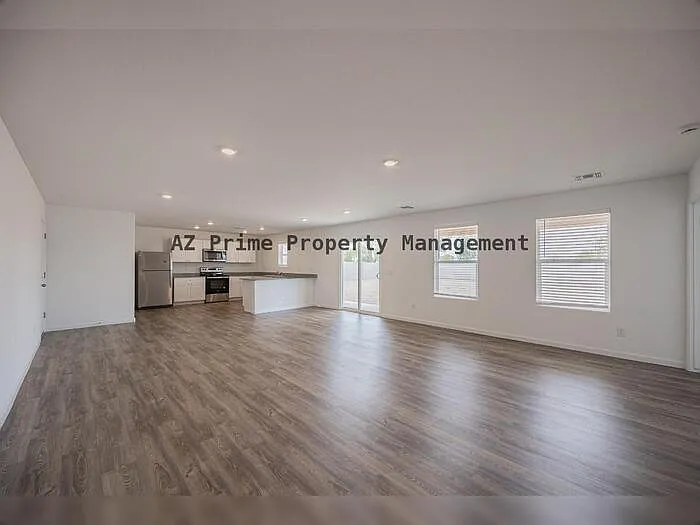 28 S Naples Ln — Photo 4