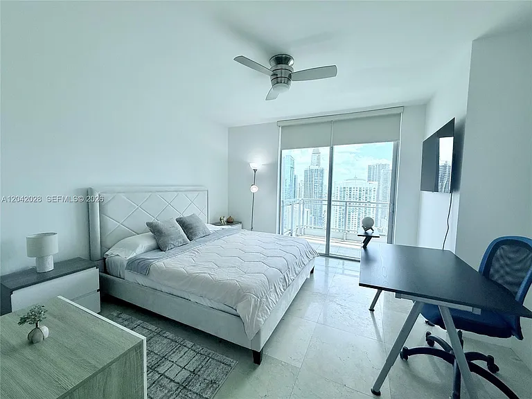 92 SW 3rd St #4311 — Photo 23