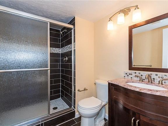 3rd image of 9800 N Hollybrook Lake Drive #309