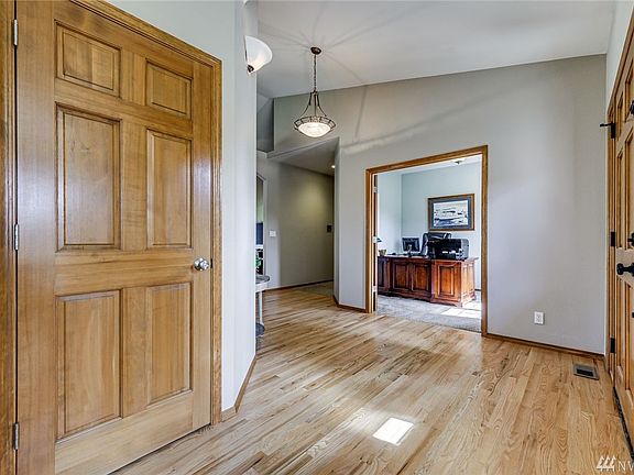 Office or 4th bedroom 