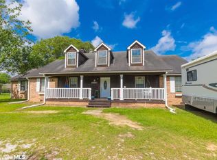 22551 Ridgewood Dr, Robertsdale, AL 36567
