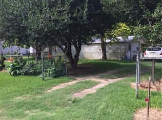 111 S Pine St, Ravenna, TX 75476