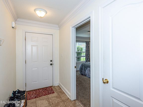 5th image of 3719 Willow Falls Way