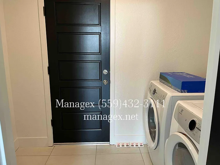 498 W Mahogany Ln — Photo 14