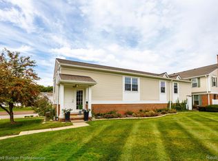 42109 Pellston Dr, Northville, MI 48167