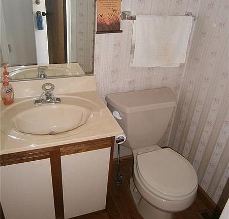 4th image of 113 Old Village Ln