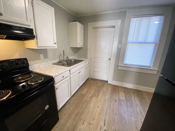 411 1/2 Pryce St #B, Lake Charles, LA 70601
