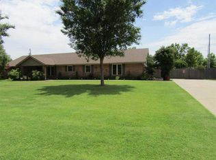 3417 Robin Dr, Woodward, OK 73801