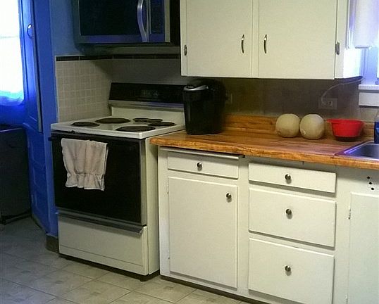 3rd image of 1617 W Knox Ave