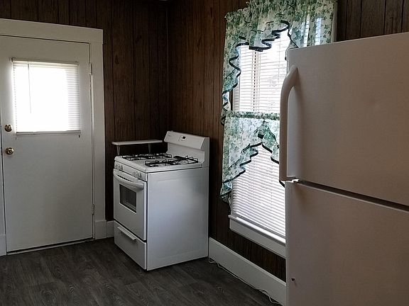 5th image of 1629 W Short Ave
