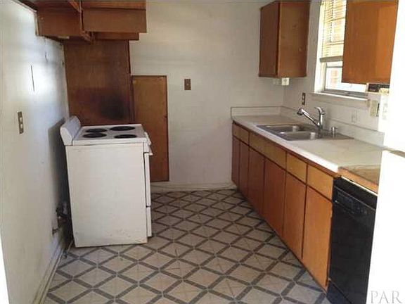 5th image of 1021 Webster Dr