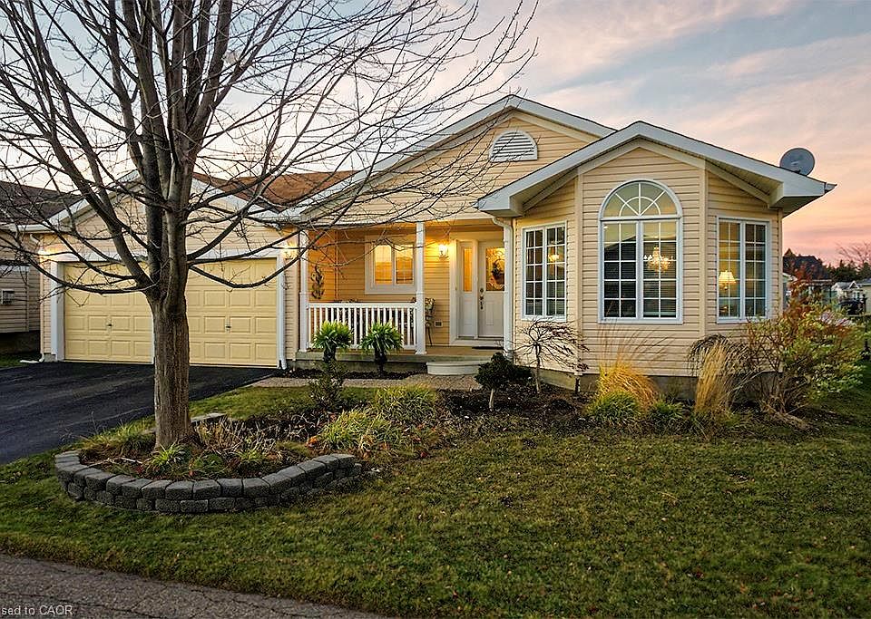 1st image of 156 Gracehill Cres