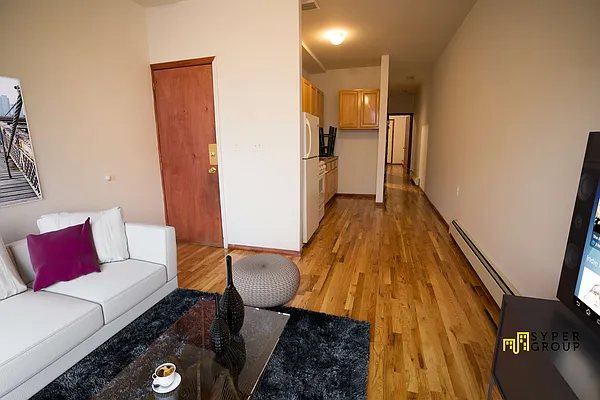 Rented by The Syper Group | media 20