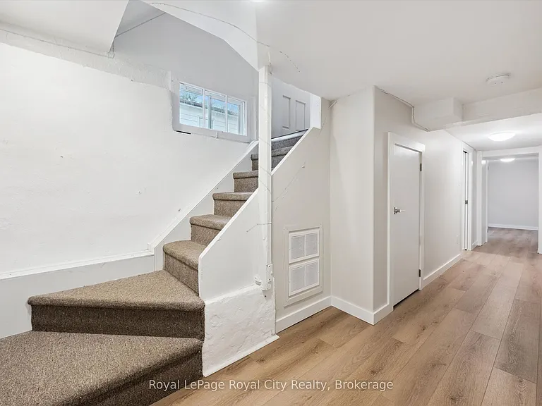 29 Hooper St W #2 — Photo 17