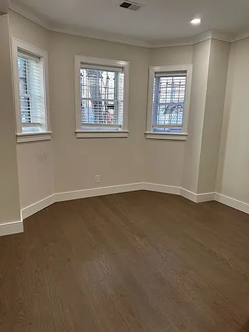 2 bed, 999 sqft, $4,000 — Photo 2