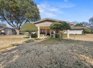 103 E Highland Dr, Irving, TX 75062