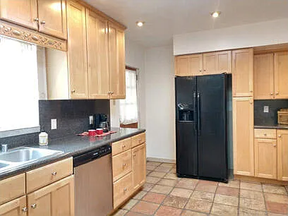 1210 Tijeras Ave NE — Photo 3