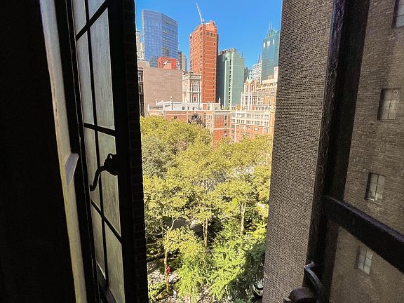 5th image of 45 Tudor City Pl APT 1016