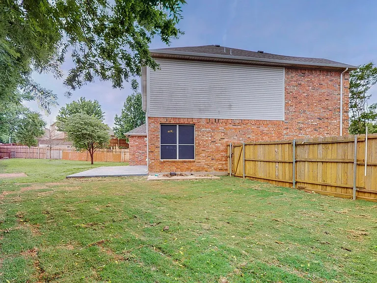 4134 Petersburg Dr — Photo 34