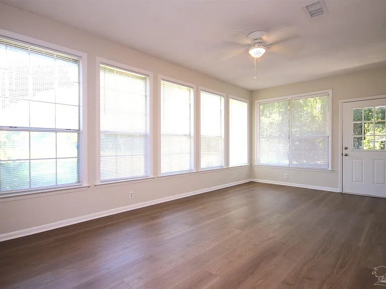 3195 Highway 196 — Photo 11