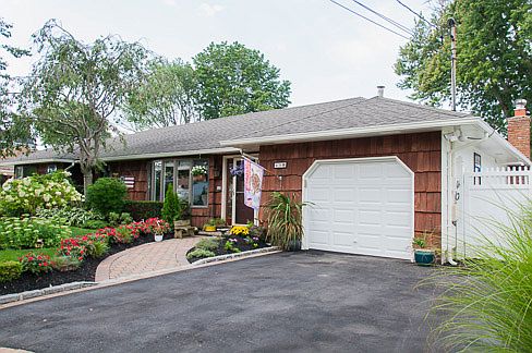 1st image of 25 Greatwater Ave