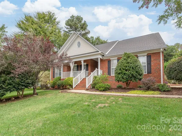 11615 Crossroads Pl, Concord, NC 28025