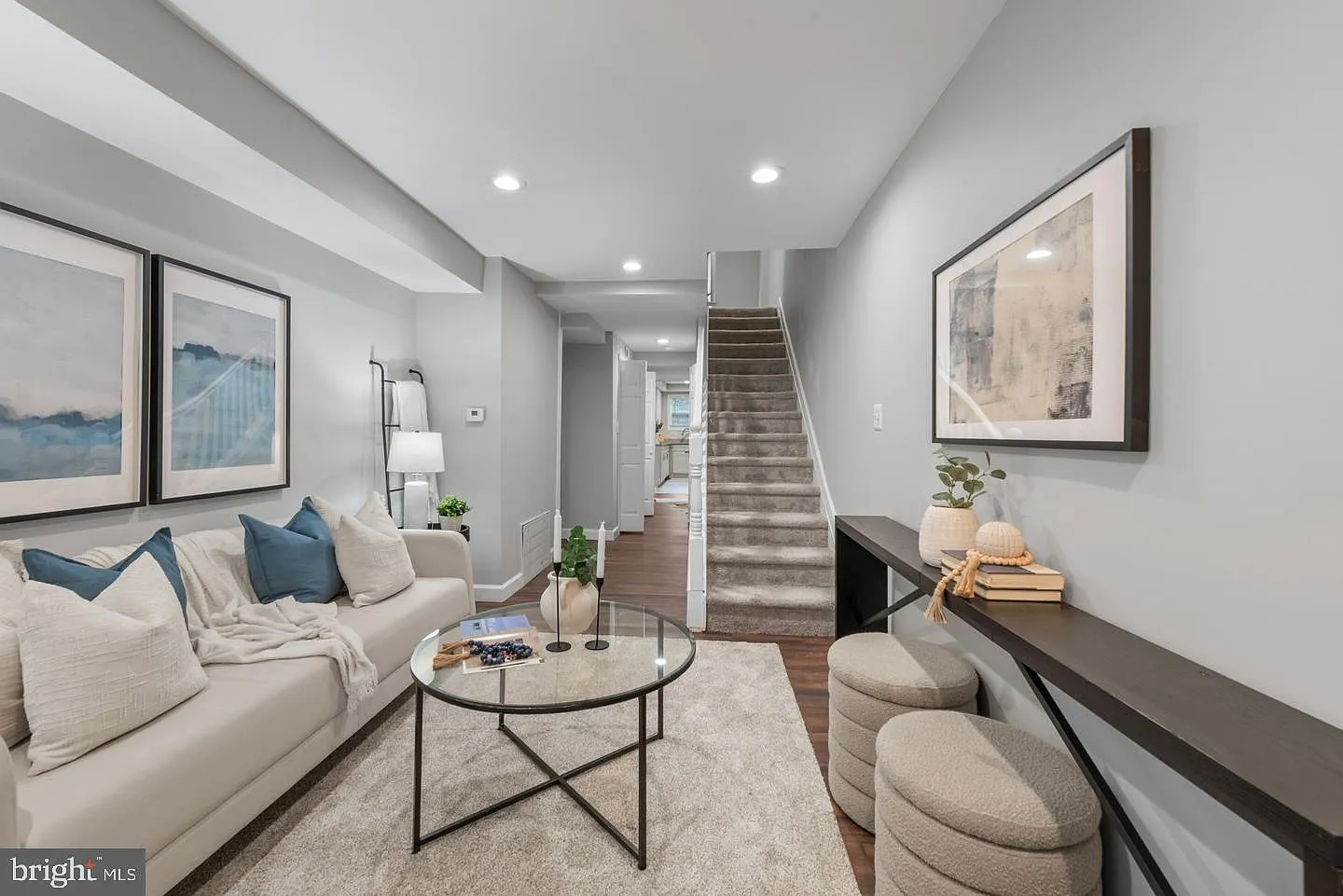2 bed, 2.5 bath, 1072 sqft, $2,000 — Photo 1