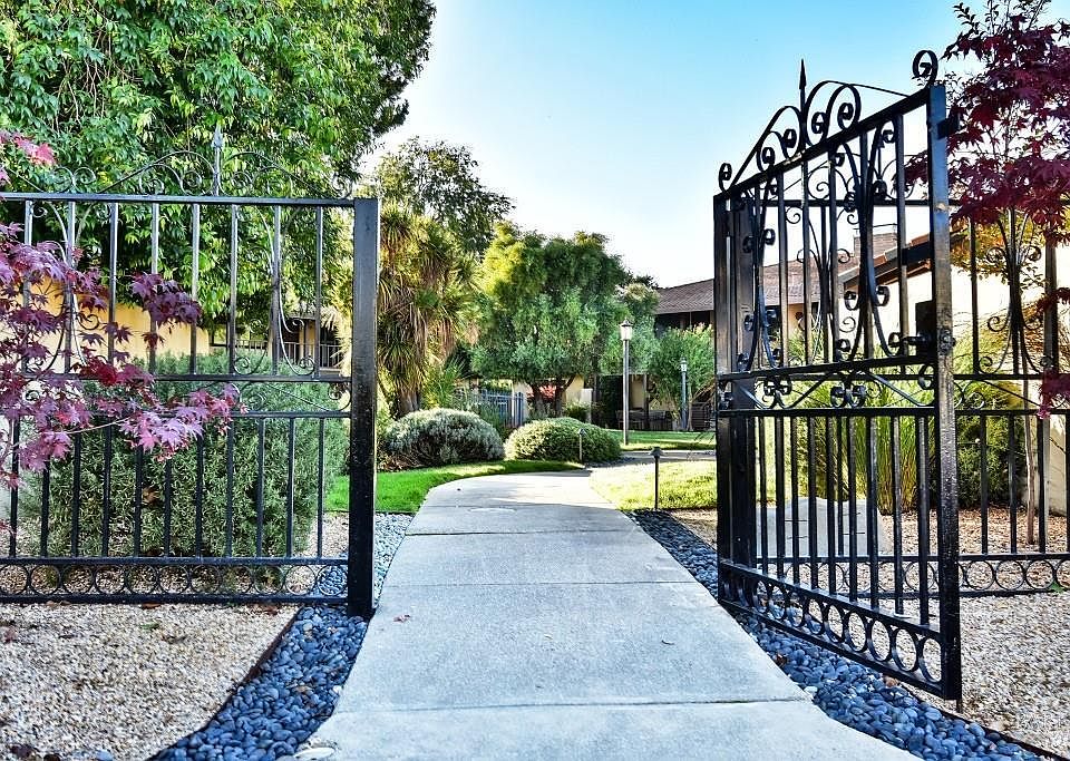 1st image of 195 Guadalupe Drive
