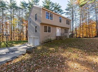 12 Monroe Dr, Naples, ME 04055