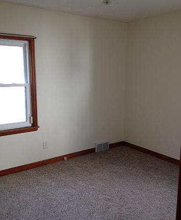 4th image of 1779 Orange Ave E