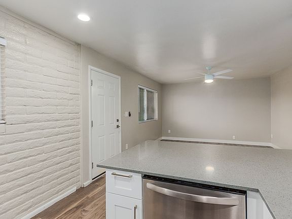 5th image of 3120-3130 N 39th St #3836-16