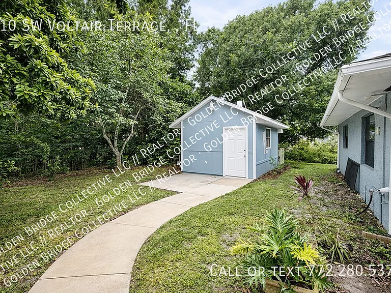 210 SW Voltair Ter — Photo 10