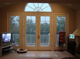 347 Hideaway Ln, Berkeley Springs, WV 25411