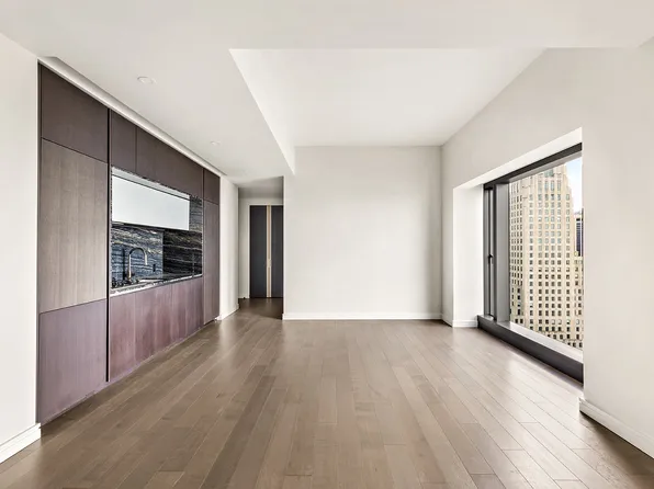 125 Greenwich Street image 4 of 15