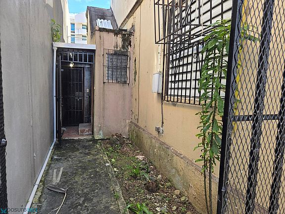 3rd image of 872 Calle Cabrera