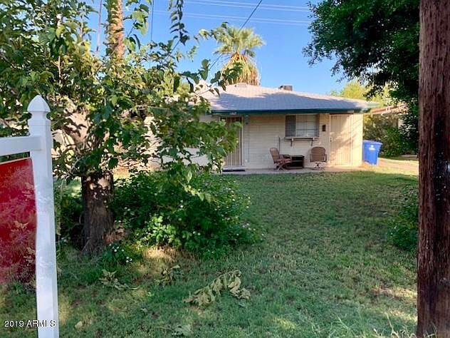 2nd image of 1027 S Farmer Ave