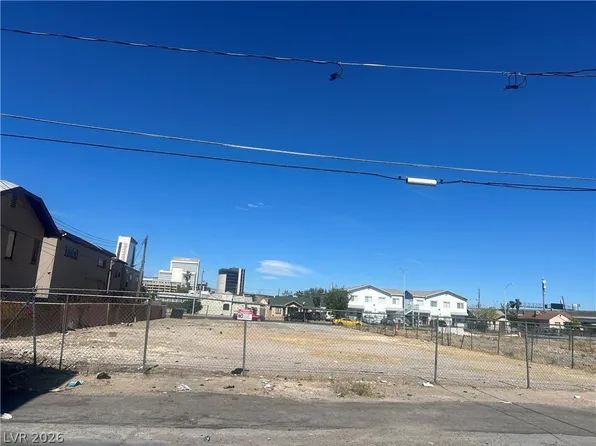310 N 9th St, Las Vegas, NV 89101