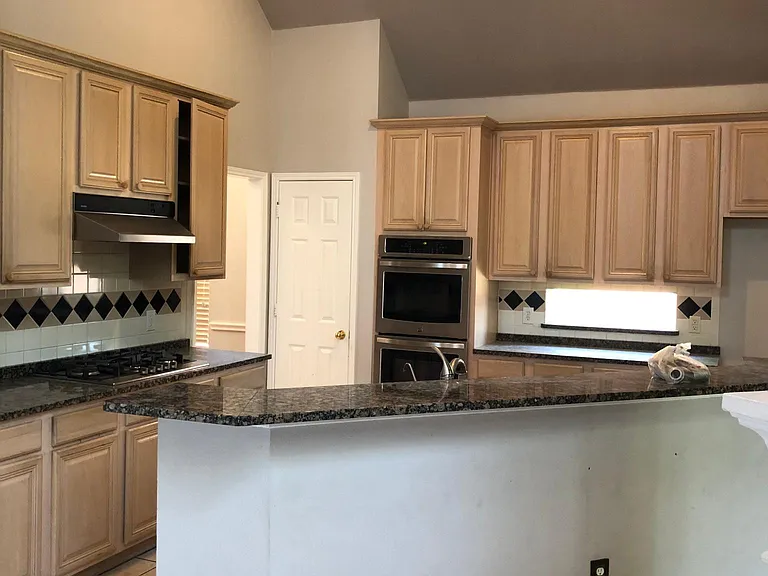 3816 Leon Dr — Photo 10