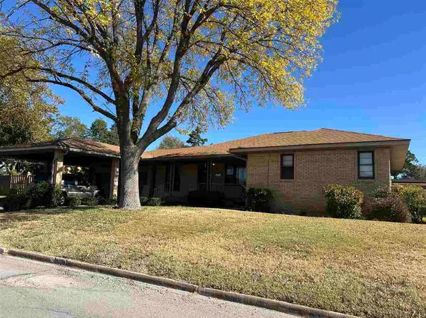 301 NW Morford Dr, Lawton, OK 73507