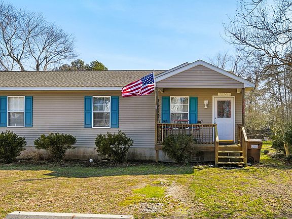 2nd image of 3488 Willow St #90
