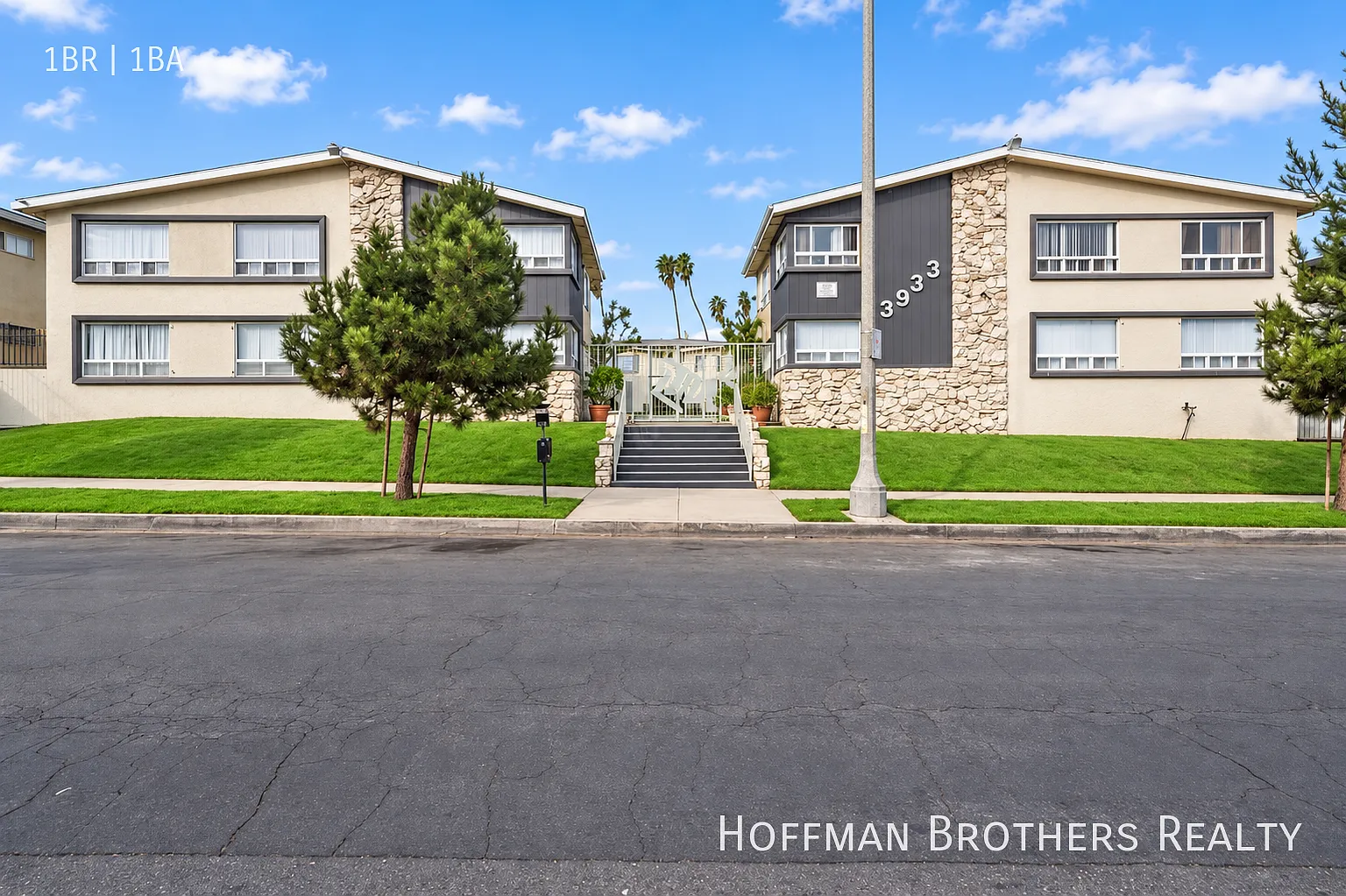 3933 Nicolet Ave Los Angeles, CA 90008 — Photo 3