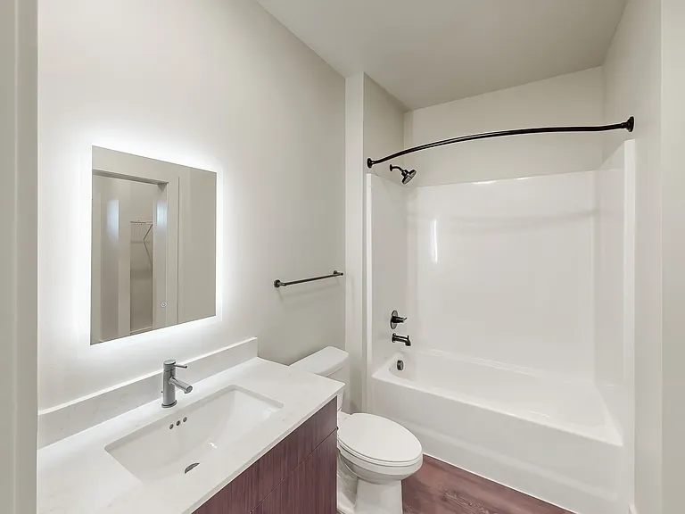 Capitol Hilltop Apartments — Photo 65