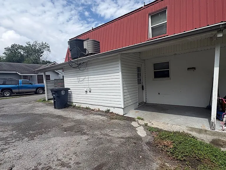 1638 Keeble St — Photo 32
