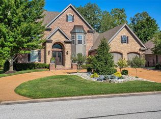 858 Cabernet Ln, Saint Albans, MO