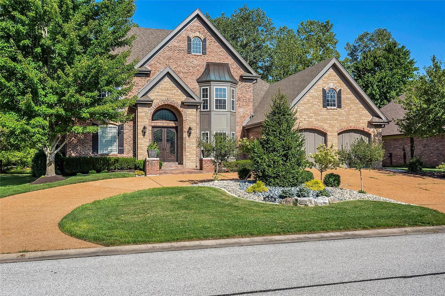 858 Cabernet Ln photo 1